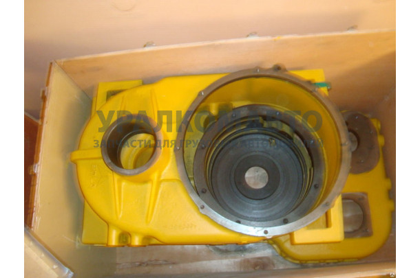 корпус гидромеханической передачи  CDM855