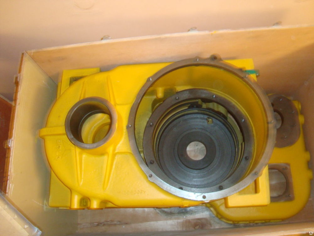 Корпус гидромеханической передачи CDM855/403005A